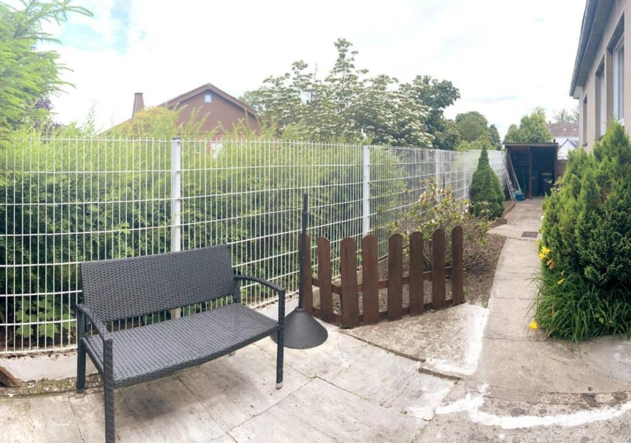 Ruhige Freistehender Bungalow Mit Parkplatz 贝库姆 外观 照片