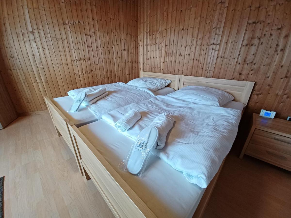 Ruhige Freistehender Bungalow Mit Parkplatz 贝库姆 外观 照片