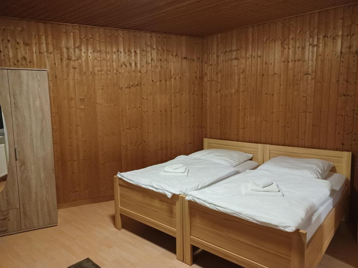 Ruhige Freistehender Bungalow Mit Parkplatz 贝库姆 外观 照片