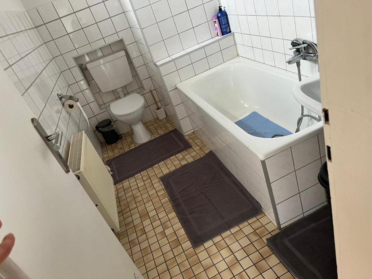 Ruhige Freistehender Bungalow Mit Parkplatz 贝库姆 外观 照片